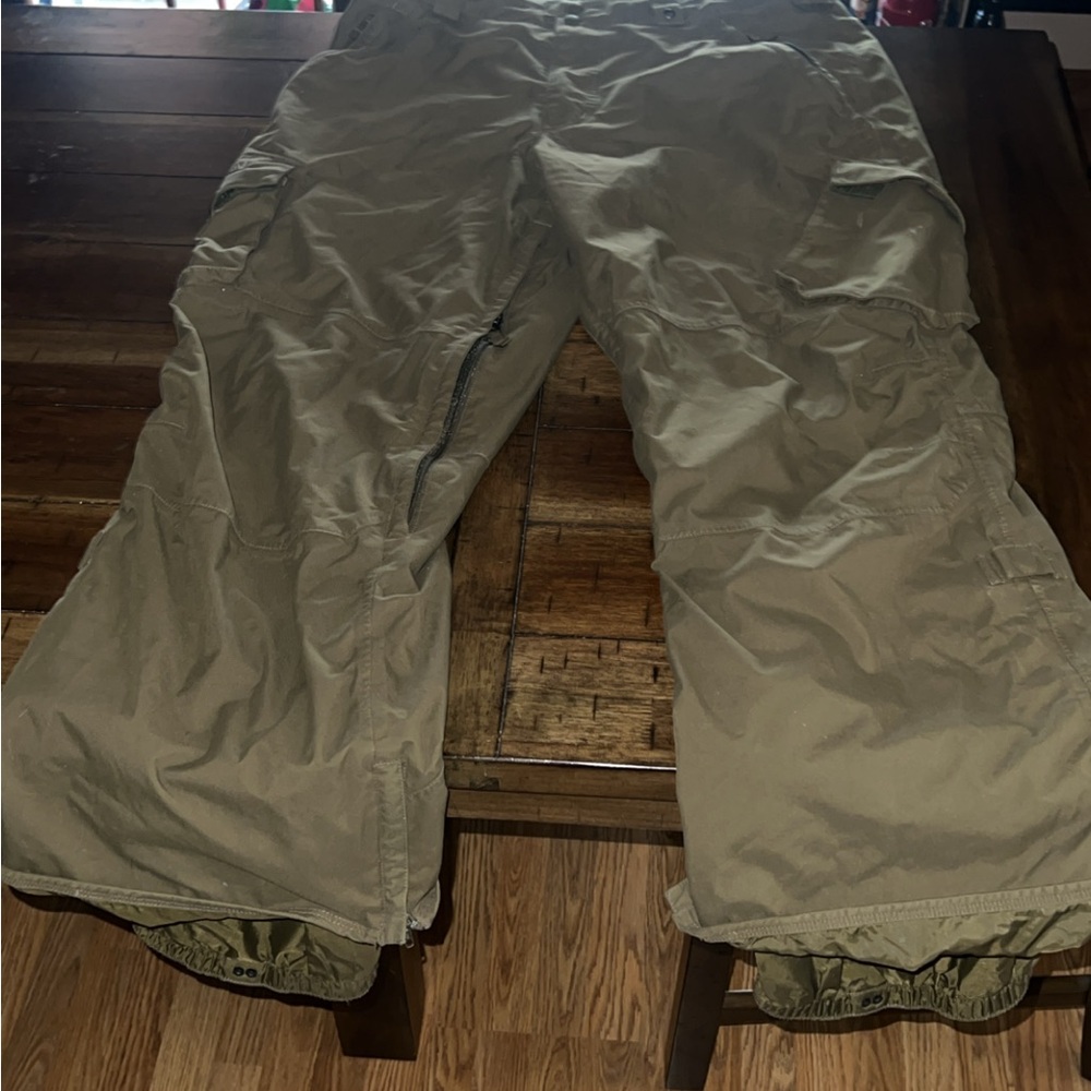 Burton Men's Olive Cargo Pants